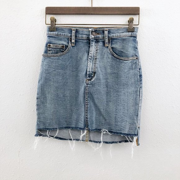 WILDFRED By Aritzia Tanit Denim Mini Skirt Size 4 - Picture 1 of 10